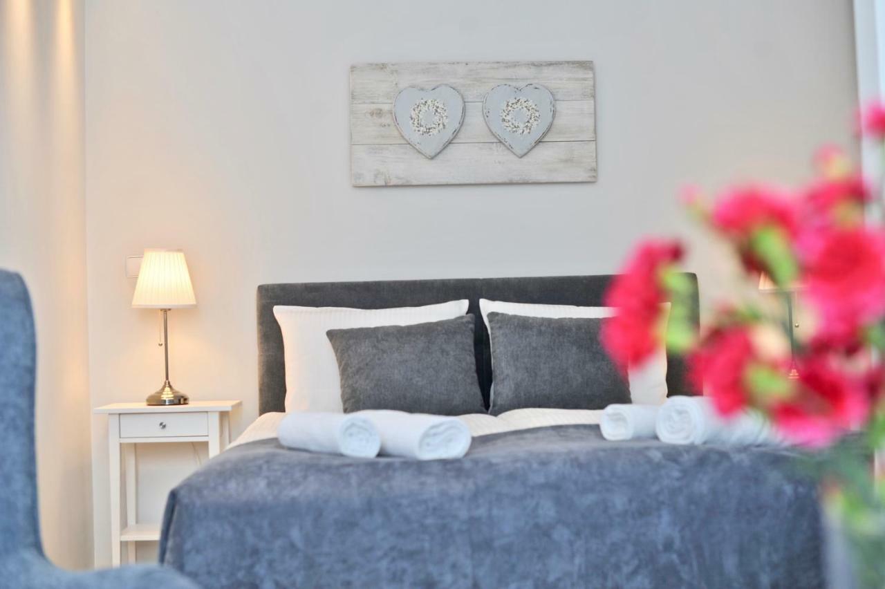 Apartamenty Porto Eli Rowy  Dış mekan fotoğraf